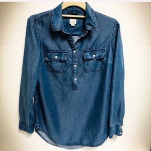 AND AWAY Chambray Popover Blouse-Small